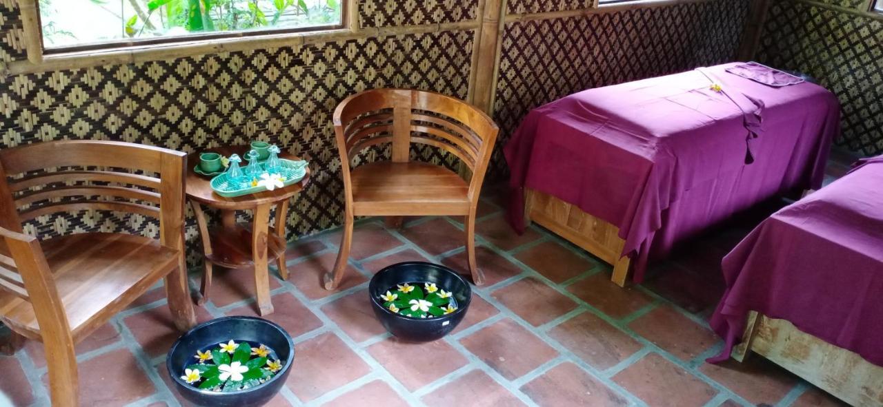Segara Urip Apartamento Negara  Exterior foto